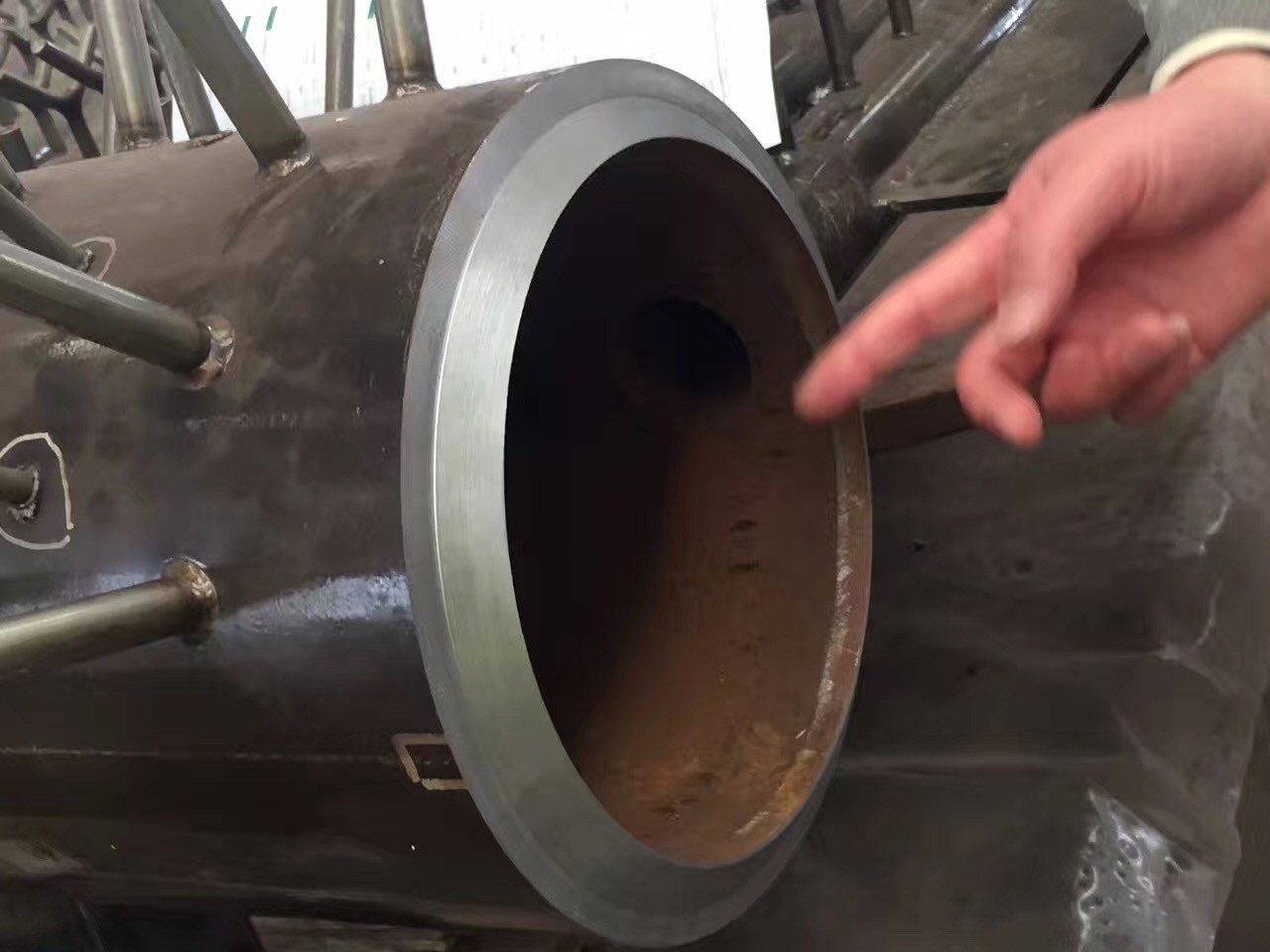 Máquina de soldadura Interno-montada máquina de la preparación del tubo del motor que chaflana eléctrico